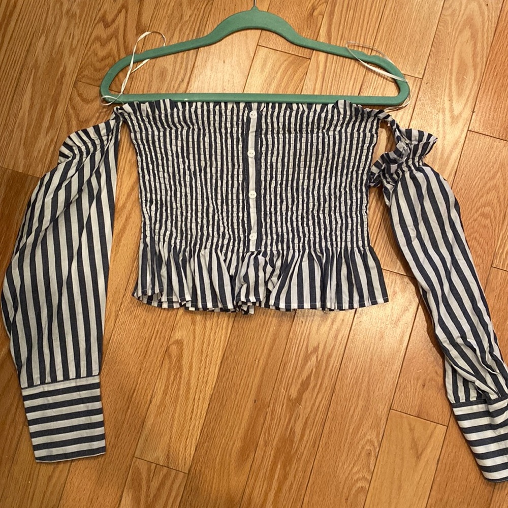 Striped crop top blouse!